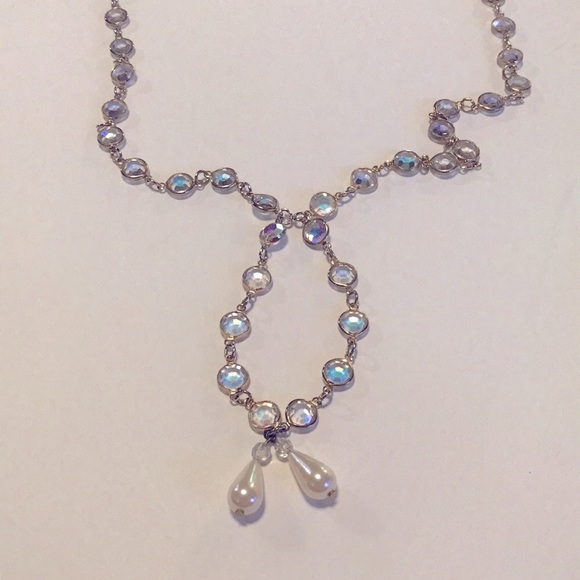 Austrian Crystal Necklace - Beautiful - Picture 3 of 13